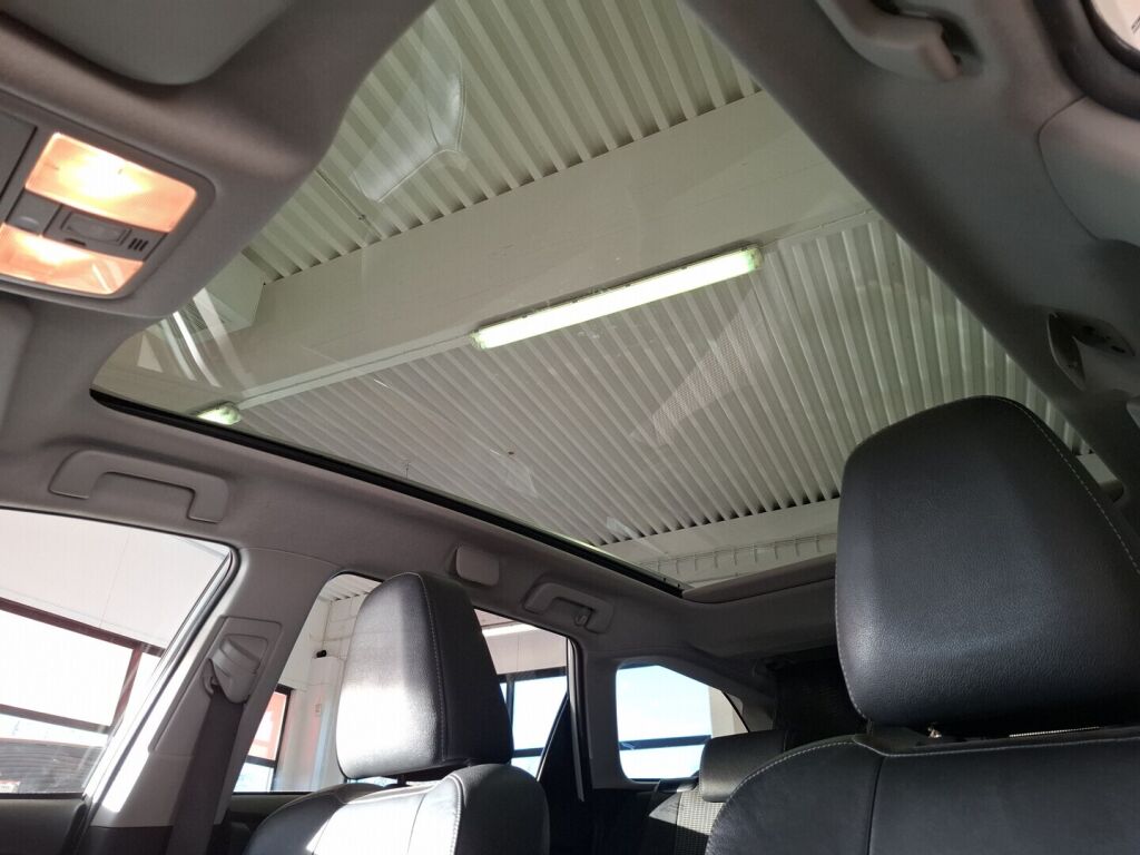 Toyota Auris 2016 Valkoinen