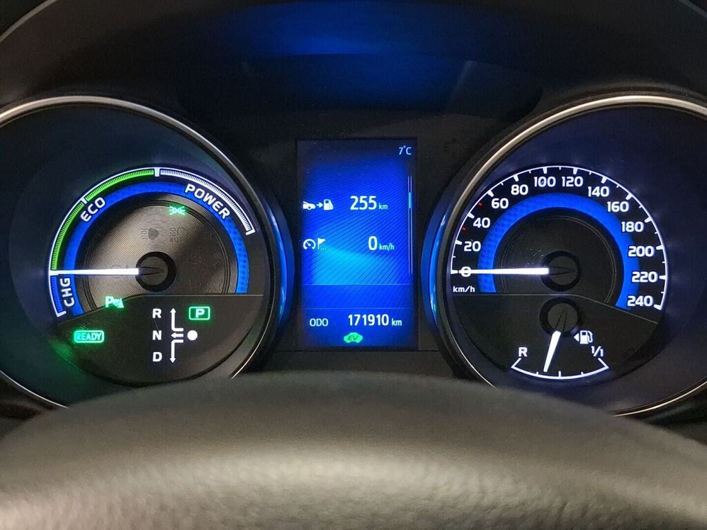 Toyota Auris 2016 Valkoinen