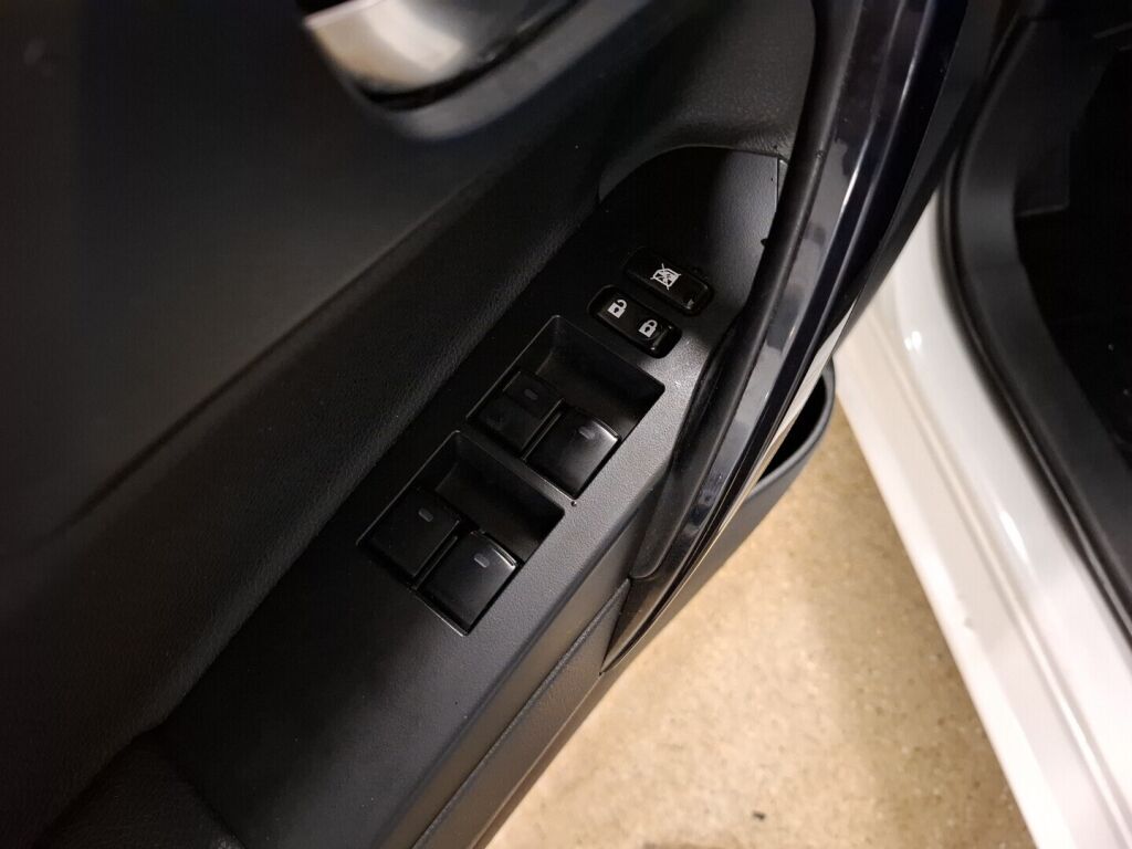 Toyota Auris 2016 Valkoinen