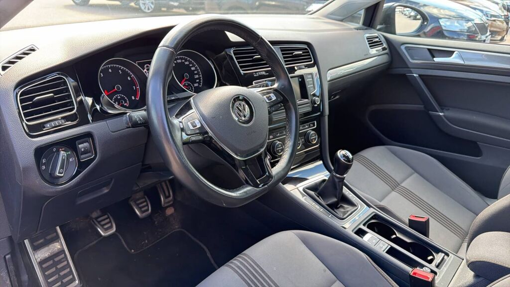 Volkswagen Golf 2016 Harmaa
