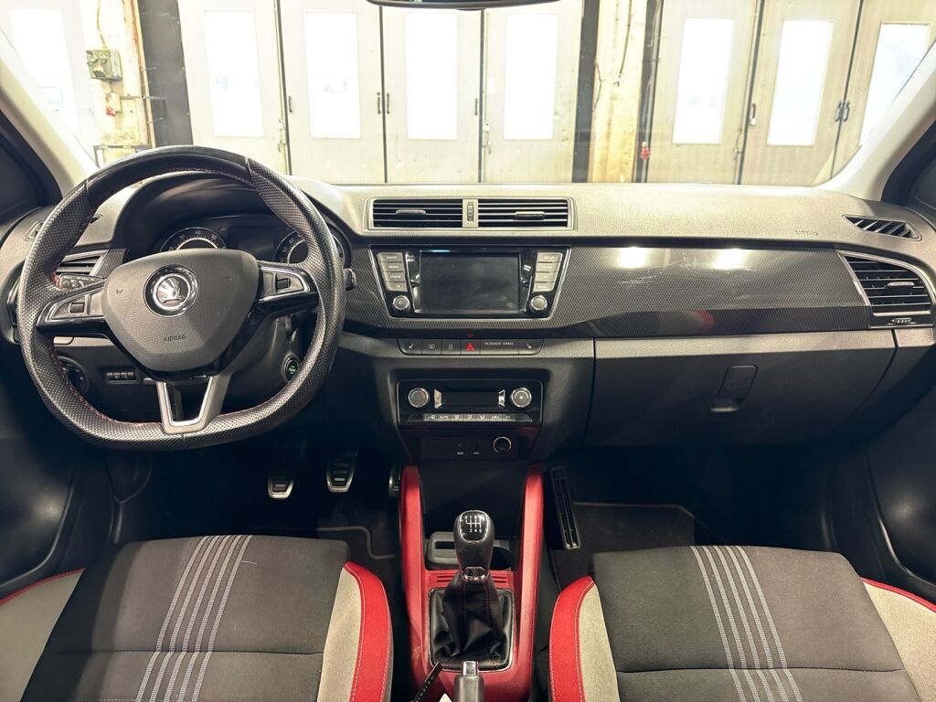 Skoda Fabia 2016 Harmaa
