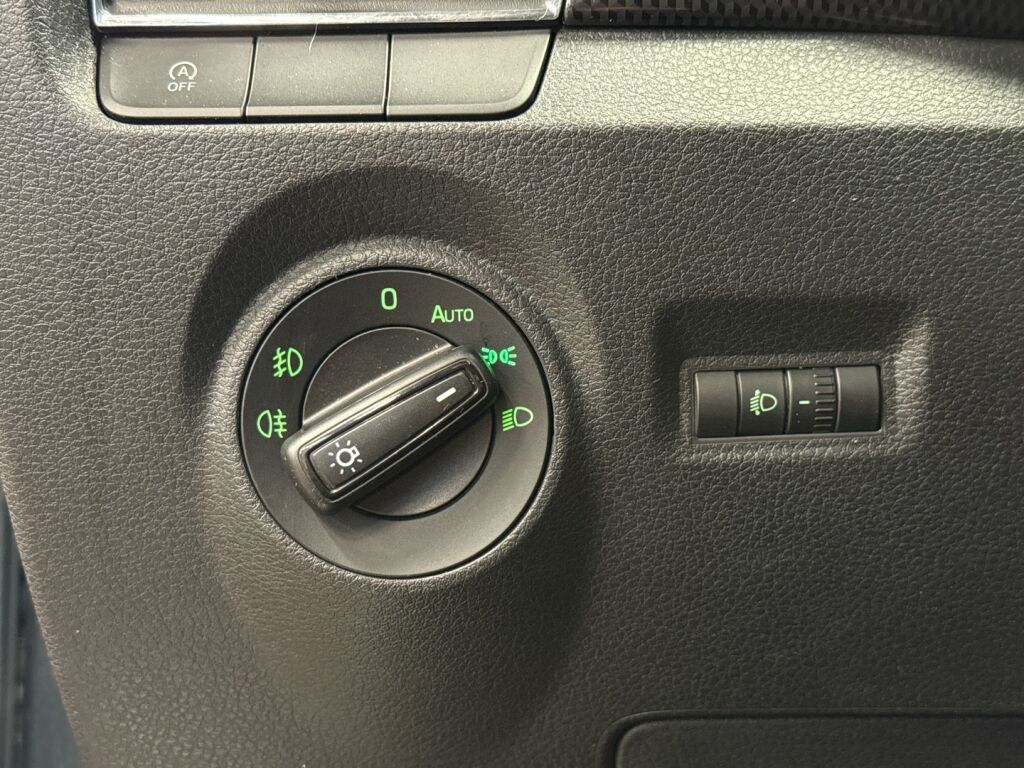 Skoda Fabia 2016 Harmaa