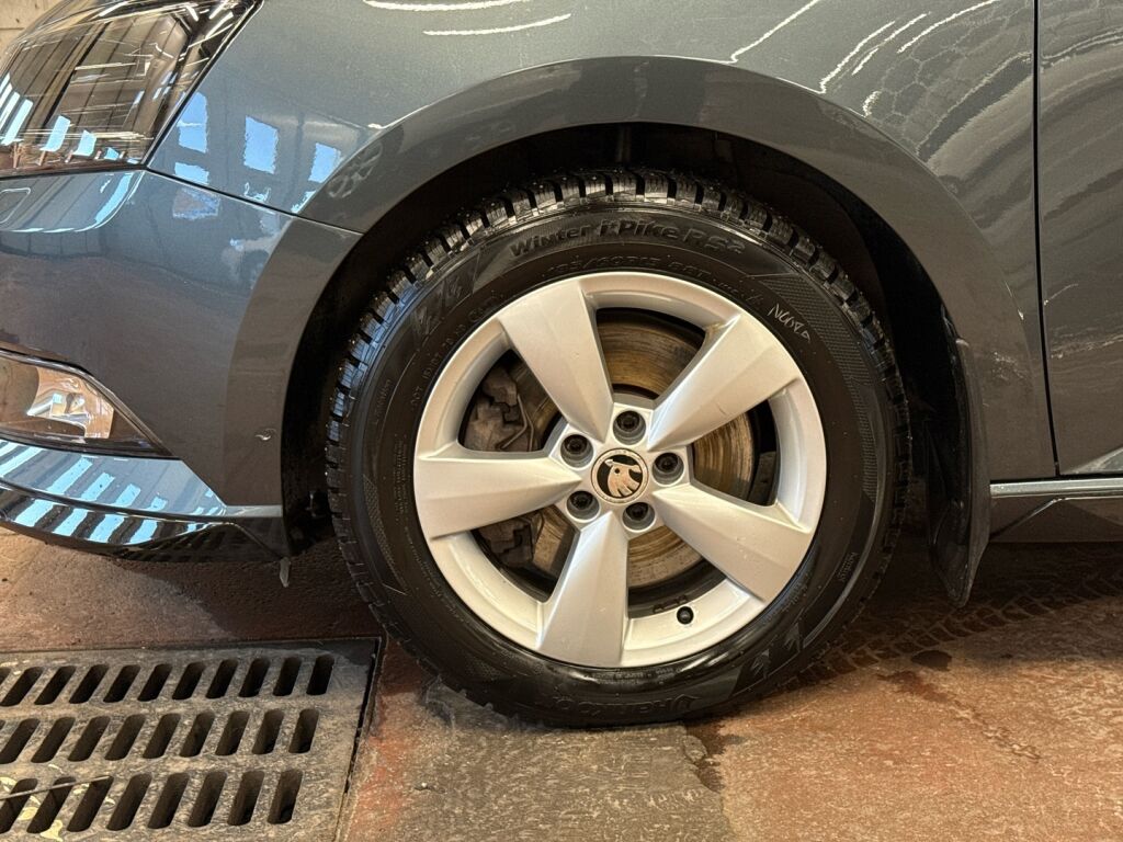 Skoda Fabia 2016 Harmaa