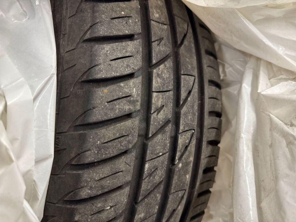 Honda Jazz 2016 Metallinhohto Harmaa