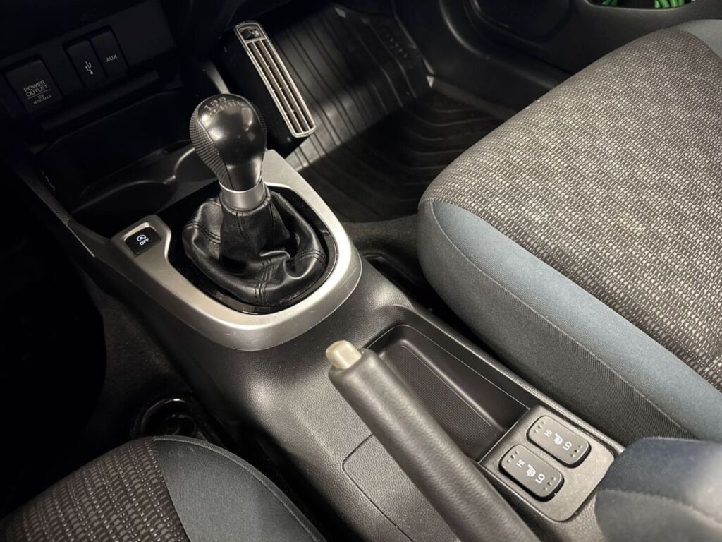 Honda Jazz 2016 Metallinhohto Harmaa