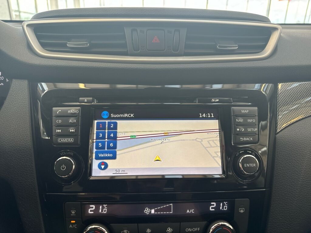 Nissan X-Trail 2016 Punainen