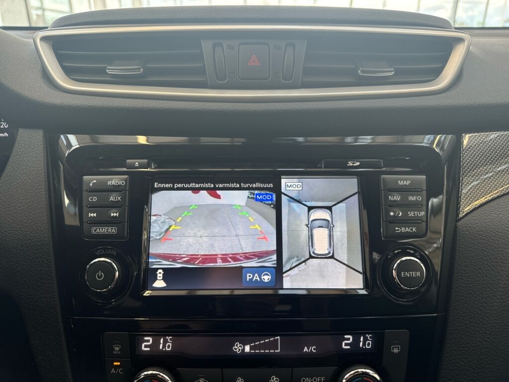 Nissan X-Trail 2016 Punainen