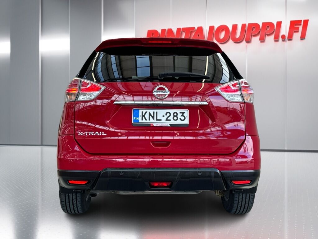 Nissan X-Trail 2016 Punainen