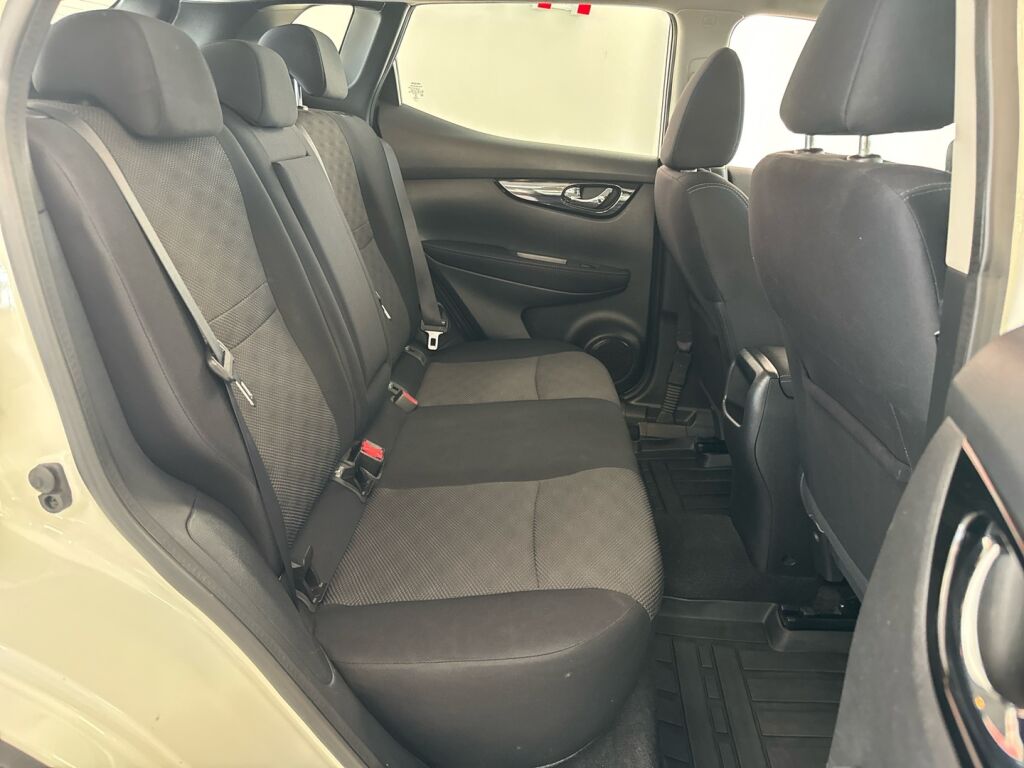 Nissan Qashqai 2016 Valkoinen