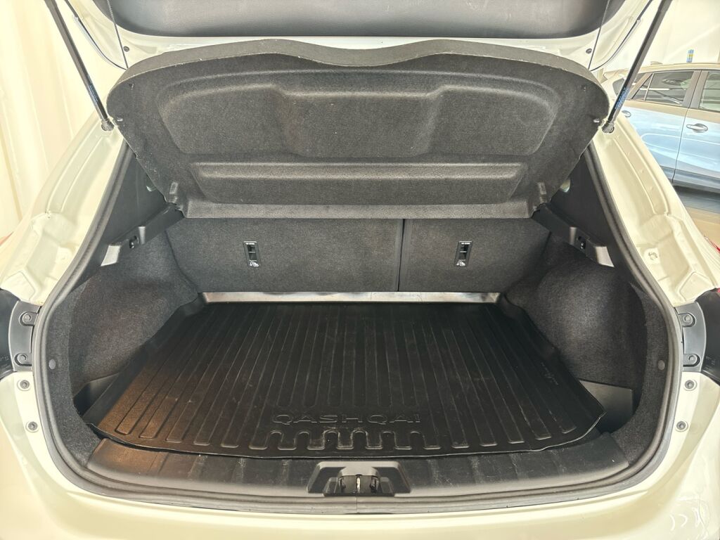 Nissan Qashqai 2016 Valkoinen