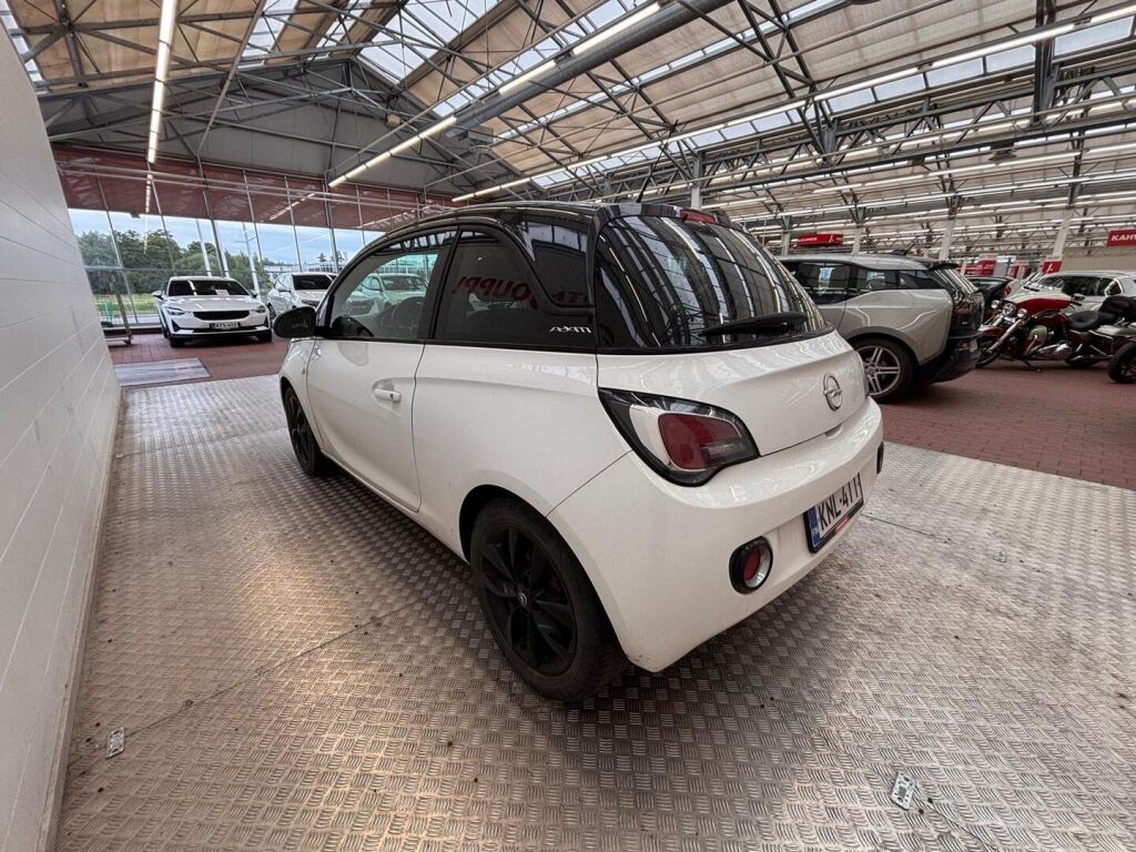 Opel Adam 2016 Valkoinen