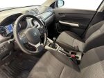 Suzuki Vitara 2016 Musta