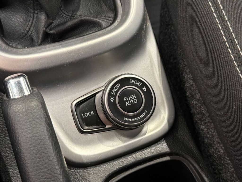 Suzuki Vitara 2016 Musta