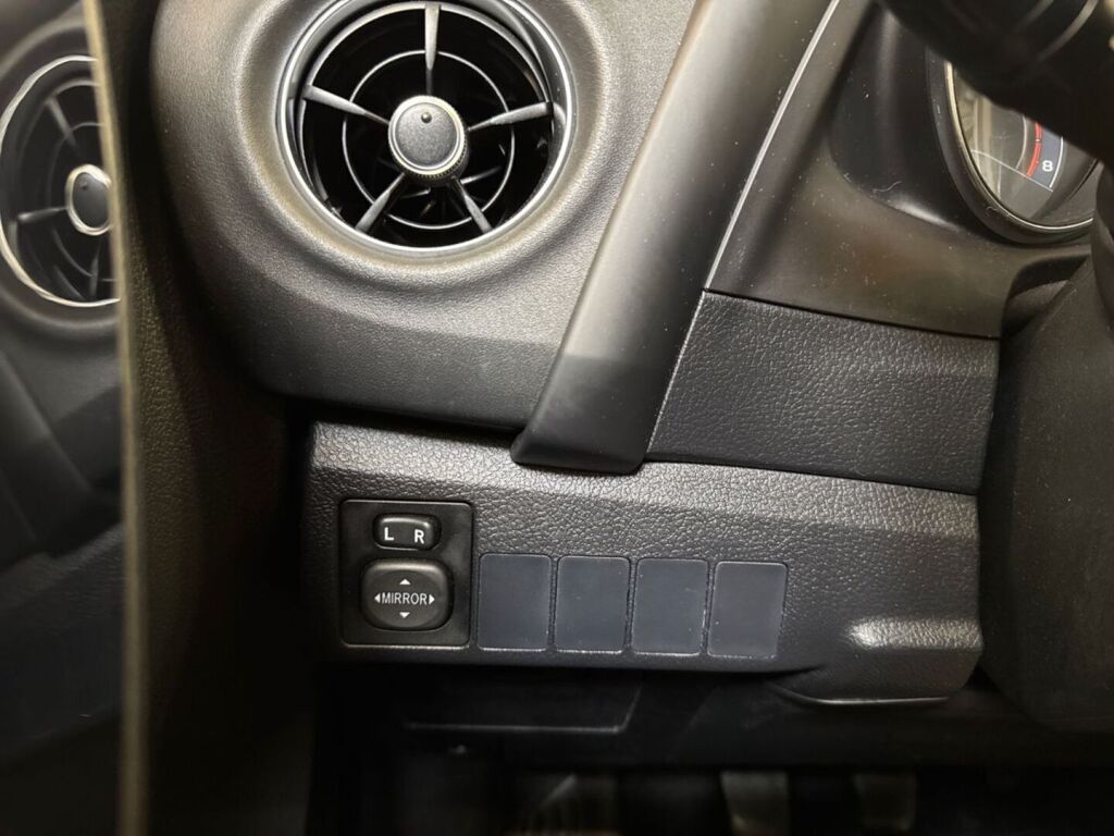 Toyota Auris 2016 Valkoinen