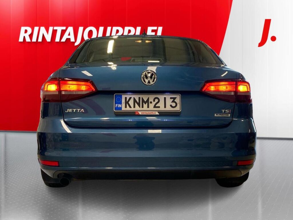 Volkswagen Jetta 2016 Sininen
