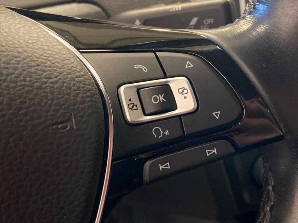 Volkswagen Jetta 2016 Sininen