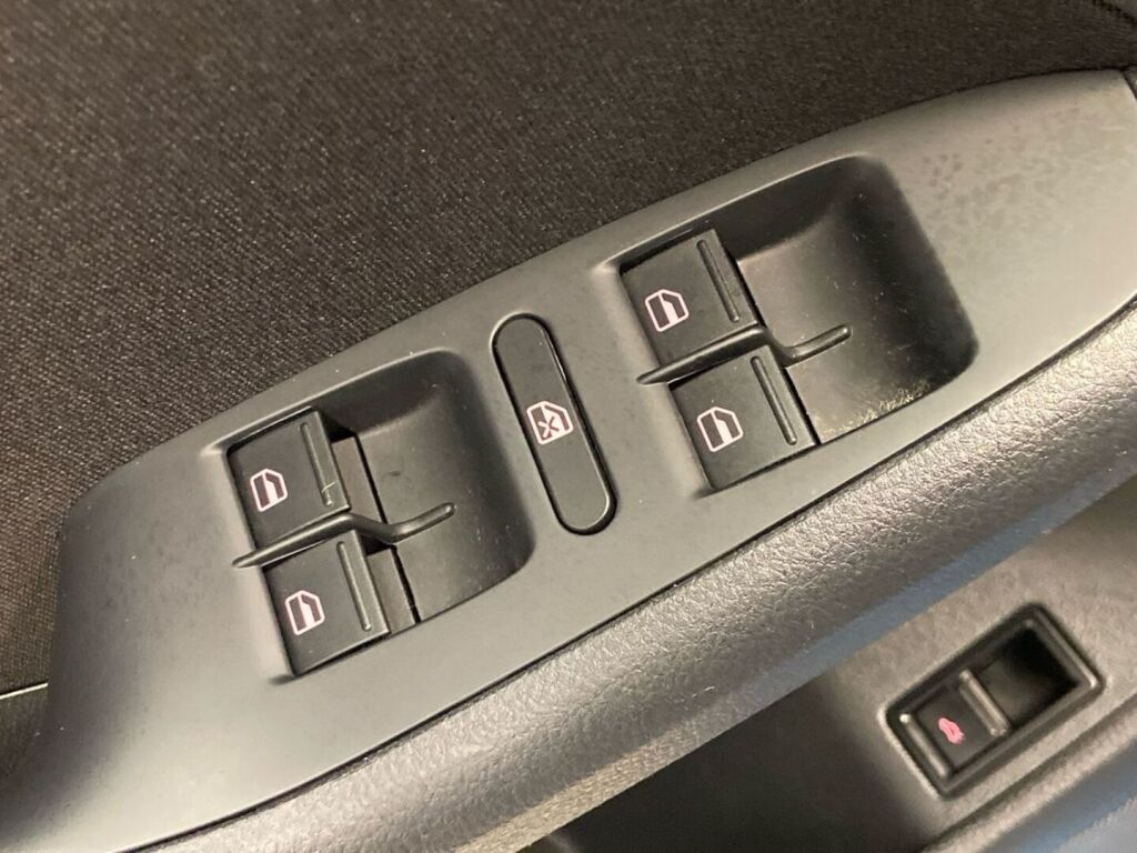Volkswagen Jetta 2016 Sininen