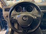 Volkswagen Jetta 2016 Sininen