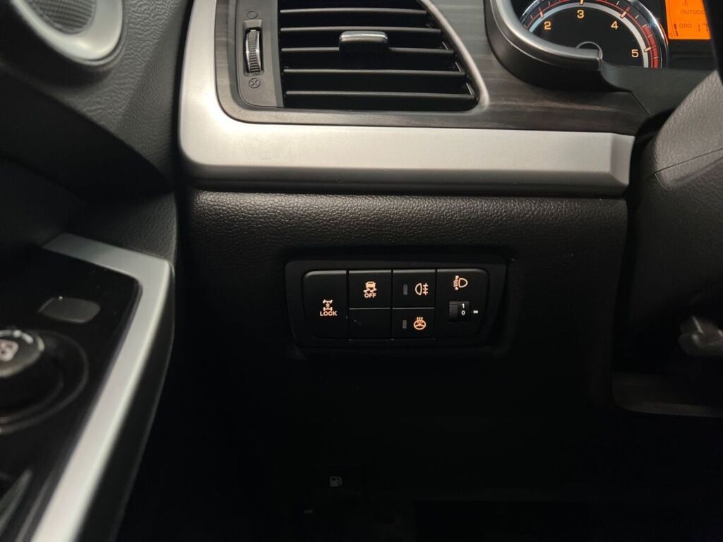 Ssangyong Korando 2016 Musta