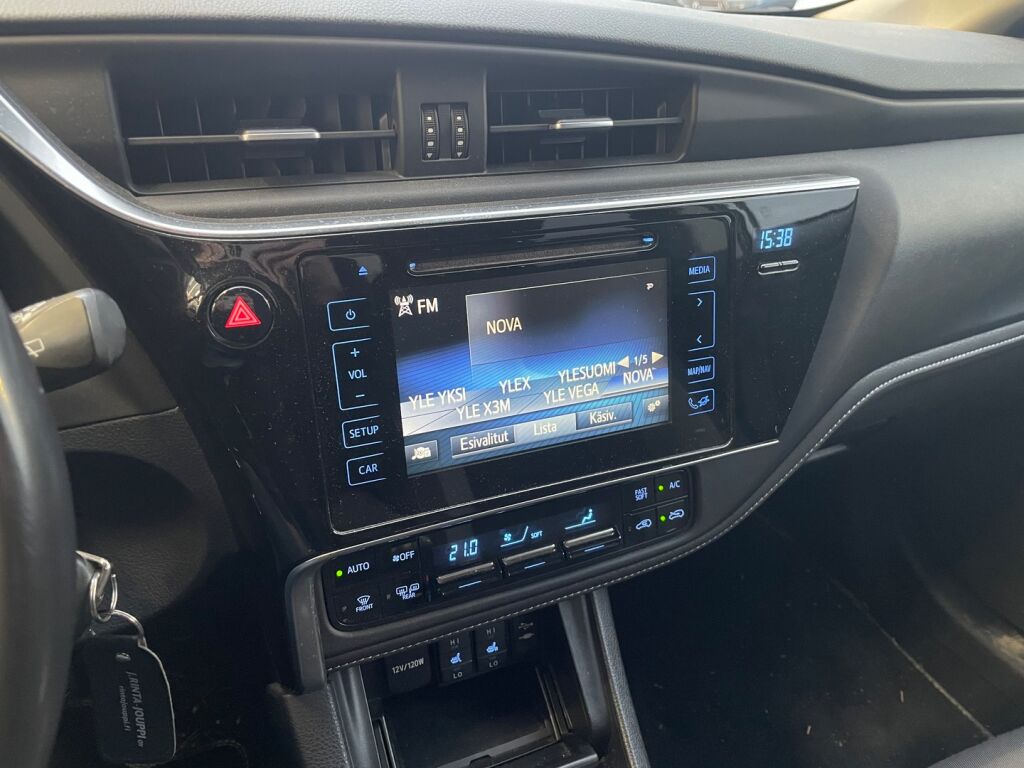 Toyota Auris 2016 Harmaa