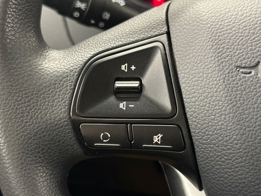 Kia Rio 2016 Keltainen