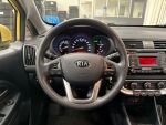 Kia Rio 2016 Keltainen