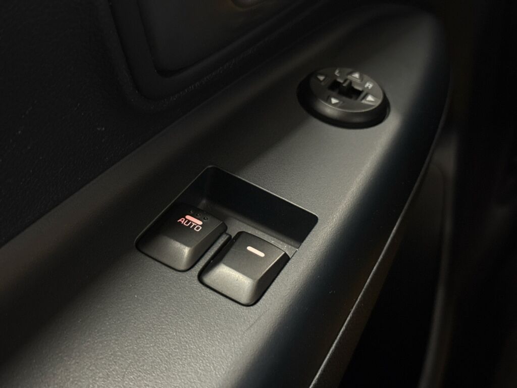 Kia Rio 2016 Keltainen