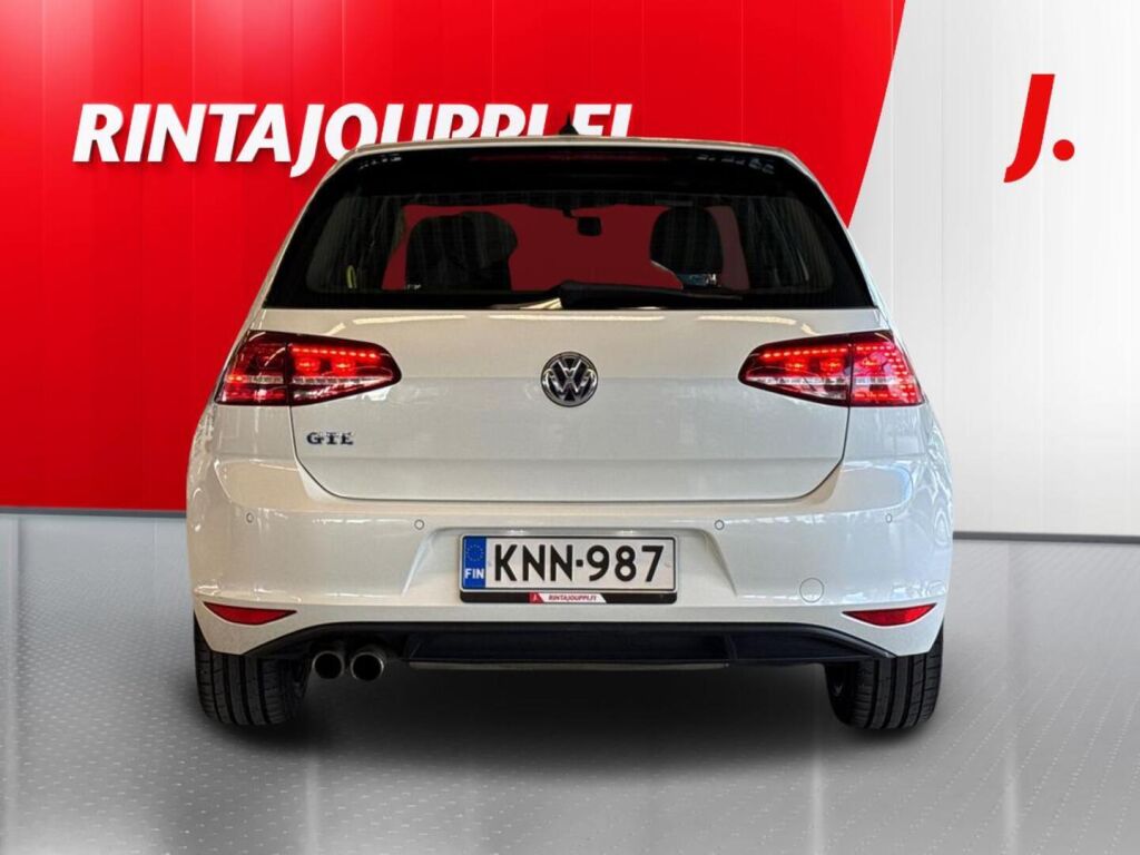 Volkswagen Golf 2016 Valkoinen