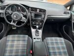 Volkswagen Golf 2016 Valkoinen
