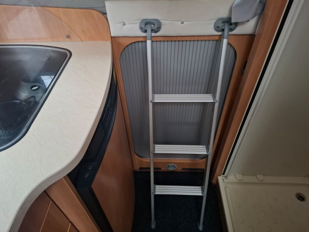 Dethleffs GLOBEBUS 2015 Sininen