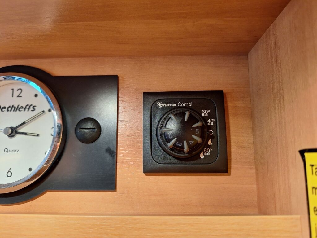 Dethleffs GLOBEBUS 2015 Sininen