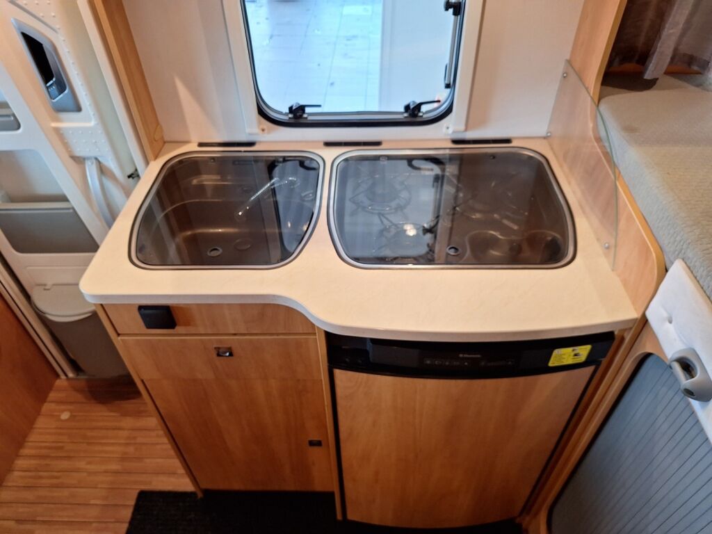 Dethleffs GLOBEBUS 2015 Sininen