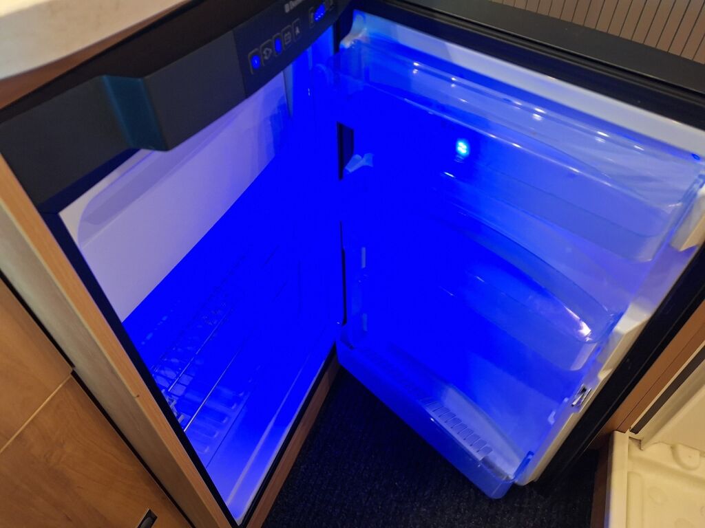 Dethleffs GLOBEBUS 2015 Sininen