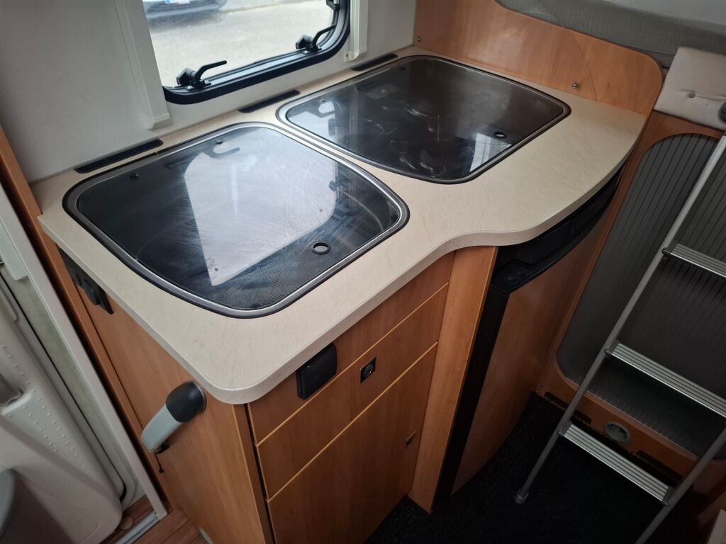 Dethleffs GLOBEBUS 2015 Sininen