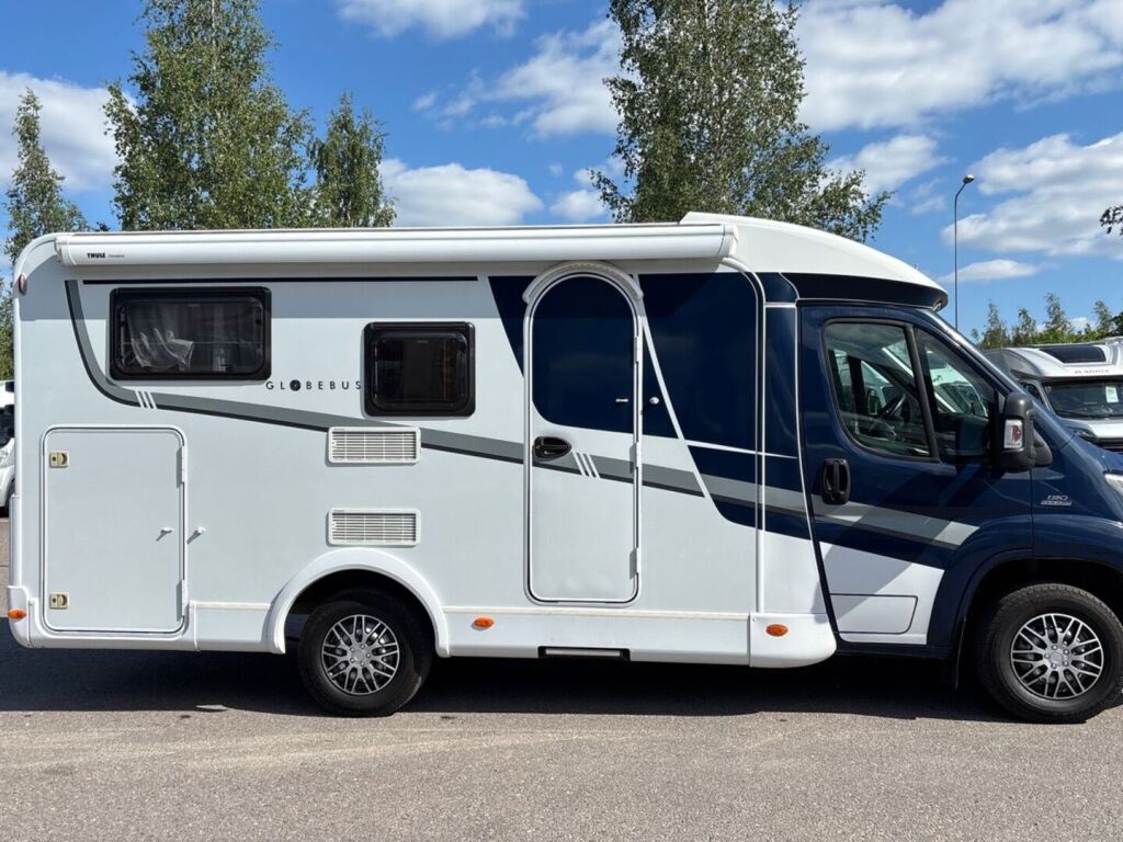 Dethleffs GLOBEBUS 2015 Sininen
