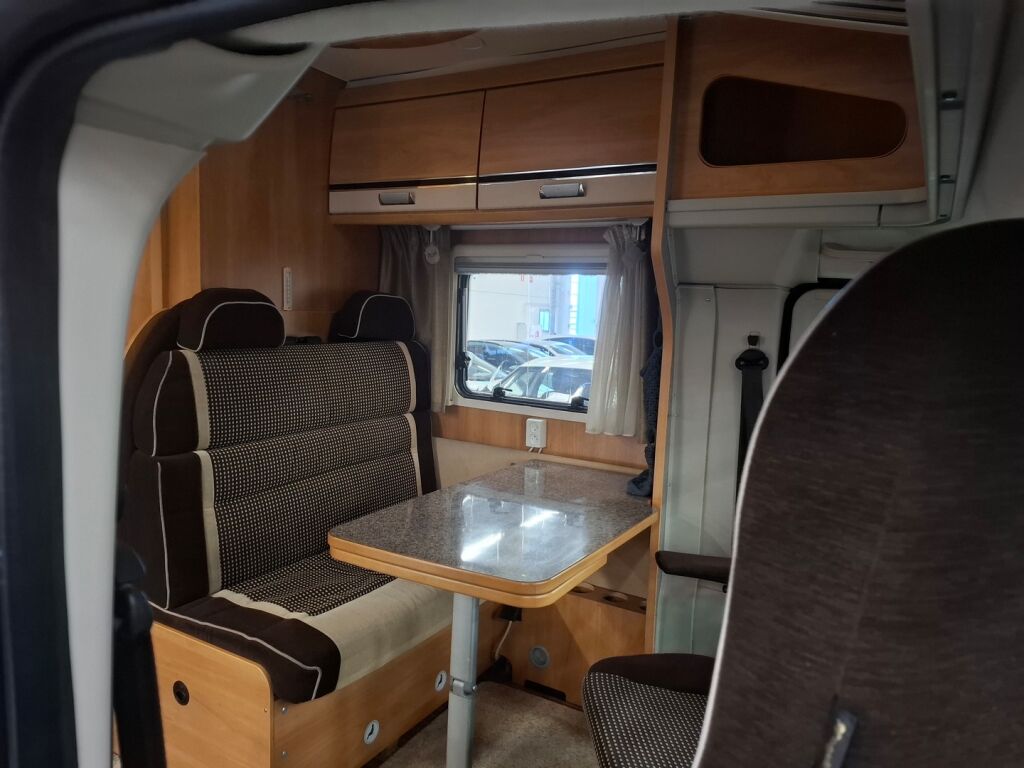 Dethleffs Advantage T 6051 2012 Punainen