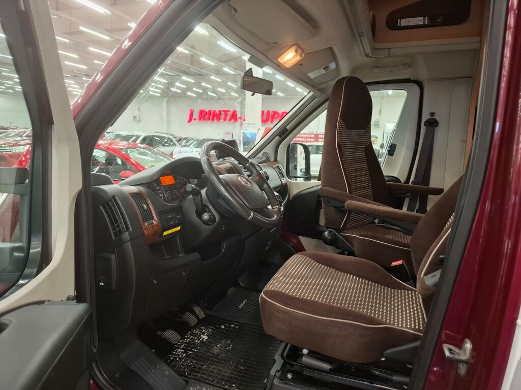 Dethleffs Advantage T 6051 2012 Punainen