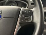 Volvo V40 2017 Musta