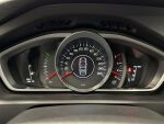 Volvo V40 2017 Musta