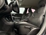 Volvo V40 2017 Musta