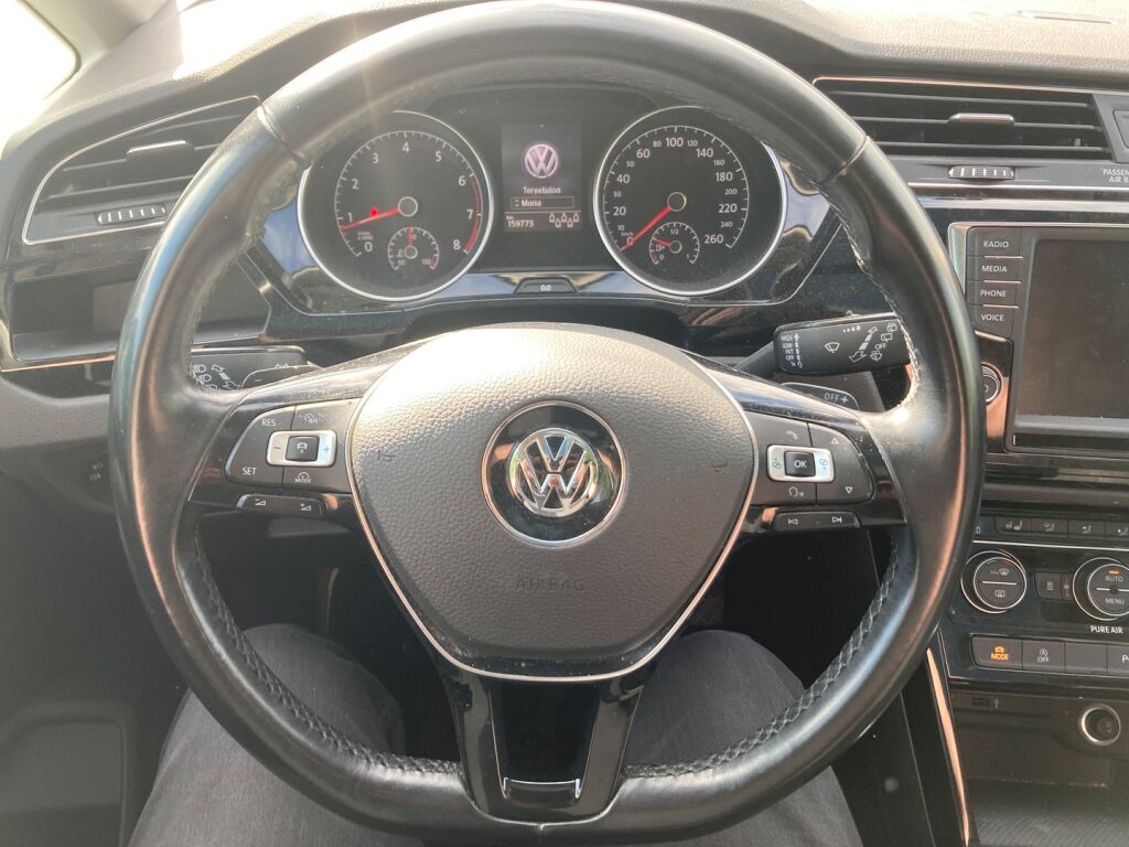 Volkswagen Touran 2016 Valkoinen