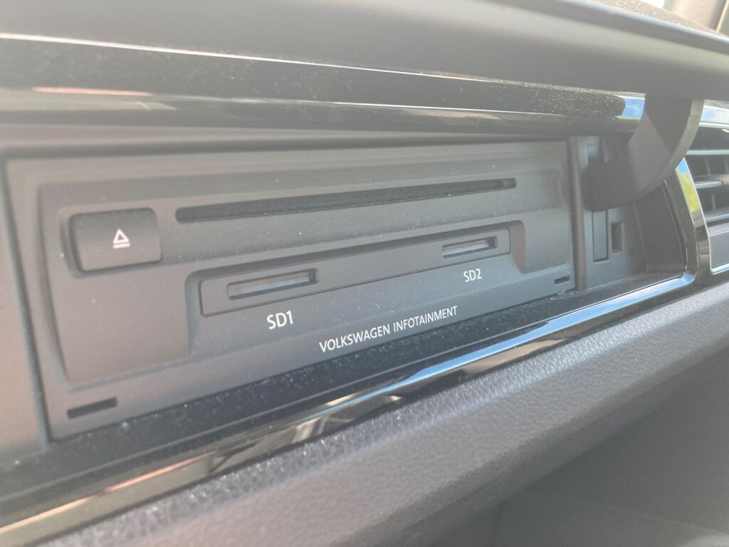 Volkswagen Touran 2016 Valkoinen
