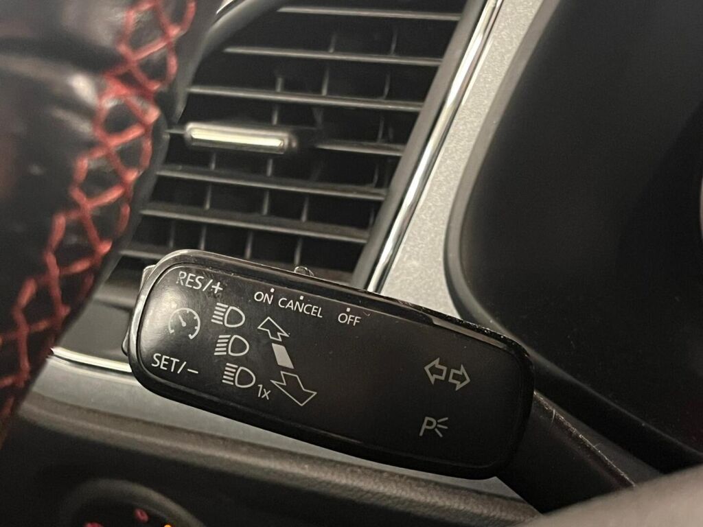 Seat Leon ST 2016 Valkoinen