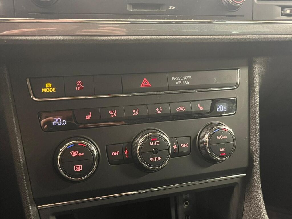 Seat Leon ST 2016 Valkoinen