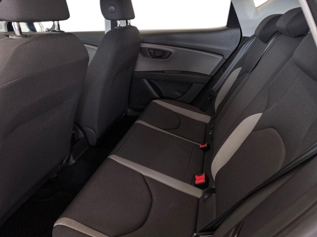 Seat Leon 2016 Sininen