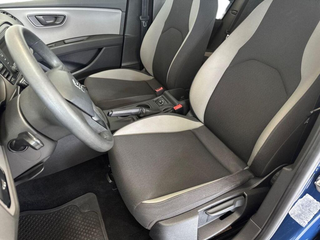 Seat Leon 2016 Sininen