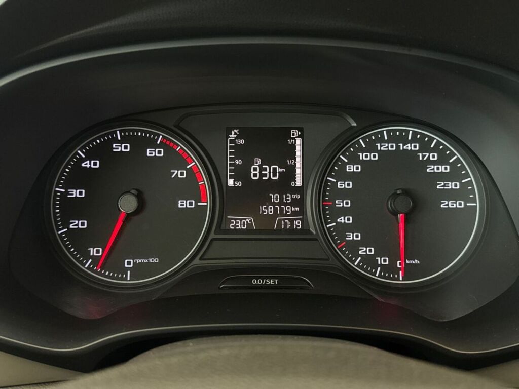 Seat Leon 2016 Sininen