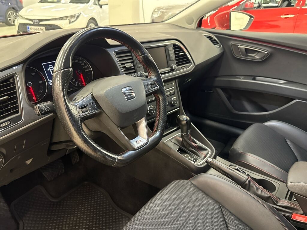 Seat Leon ST 2016 Punainen