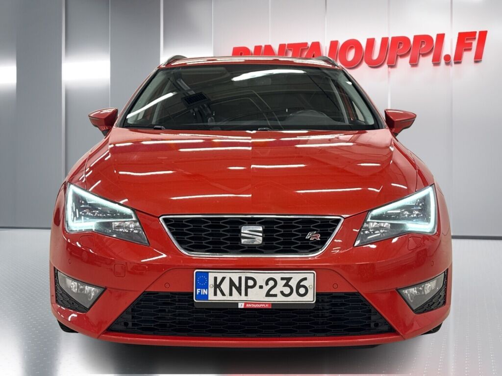 Seat Leon ST 2016 Punainen