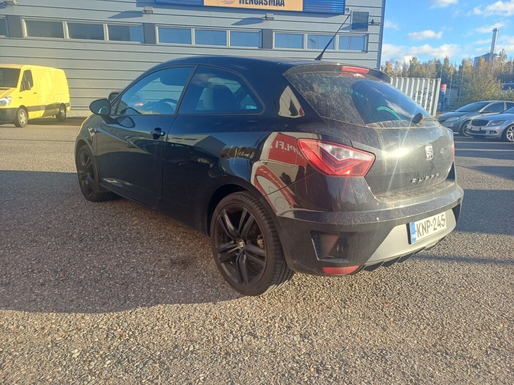 Seat Ibiza SC 2016 Musta